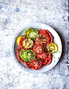 1 salad (18.75 oz) Tomato & Mozzarella Salad
