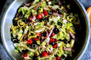 1 salad (23 oz) Italian Chopped Salad