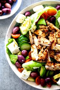 1 salad (292 g) Mediterranean Chicken Salad