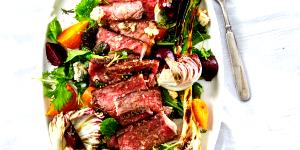 1 salad (315 g) Steak & Cheese Salad