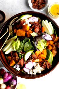 1 salad (337 g) Fall Harvest Salad