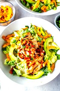 1 salad (350 g) Santa Fe Salad with Grilled Chicken