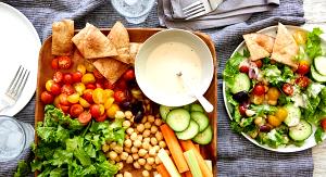 1 salad (356 g) Mediterranean Mezze Salad