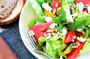 1 salad (366 g) Delicatessen Fresh Salad