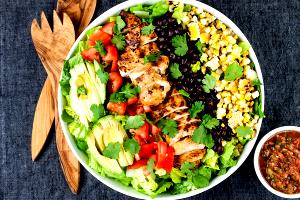 1 salad (368 g) Zesty Southwest Grilled Chicken Salad