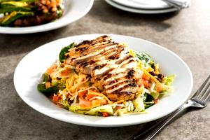 1 salad (400 g) Guiltless Grilled Chicken Salad