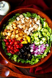 1 salad (411 g) Chicken Chopped Salad (No Dressing)