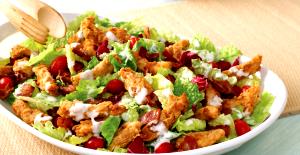 1 salad (416 g) Chicken Club Salad with Crispy Chicken Strips