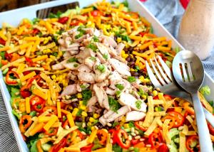 1 salad (466 g) Southwest Chicken Salad with Spicy Bites