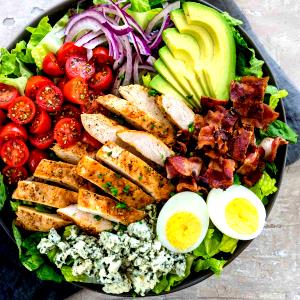 1 salad (485 g) Chopped Cobb Salad