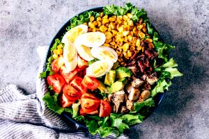 1 salad Avocado Cobb Salad with Chicken