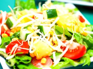 1 salad Backyard Garden Salad