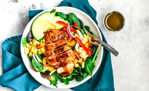 1 salad Bahamian Jerk Salad