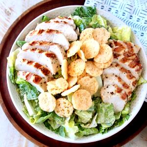 1 Salad Chicken Caesar Salad İncludes 2 Oz. Caesar Dressing