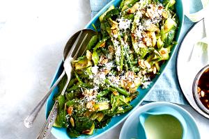 1 Salad Roasted Almonds