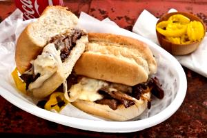 1 sandwich (10.1 oz) Manhattan Cheese Steak