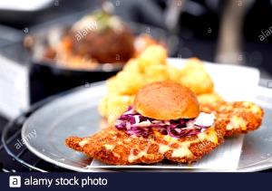 1 sandwich (101.8 g) Chicken Little
