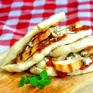 1 sandwich (109 g) Flatbread Sandwich - Chicken