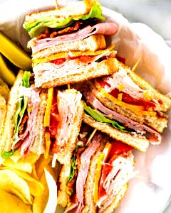 1 sandwich (11 oz) Club Sandwich