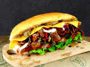 1 sandwich (128 g) Chik Club