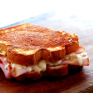 1 sandwich (13 oz) Ham Melt Sandwich