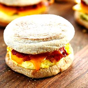 1 sandwich (133 g) BK Breakfast Muffin Sandwich Bacon Egg & Cheese