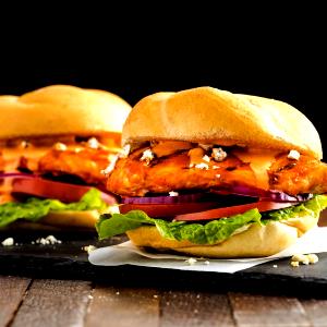1 sandwich (150 g) Frank’s RedHot Chicken Sandwich