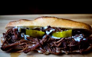 1 sandwich (153 g) Pot Roast Sandwich