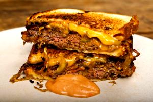 1 sandwich (154 g) All-American Patty Melt
