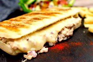 1 sandwich (166 g) Tuna Melt Panini
