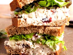 1 sandwich (167 g) Chicken Salad Sandwich