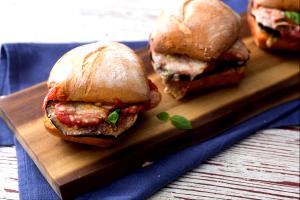 1 sandwich (170 g) Mid Roast Beef (No Bun)