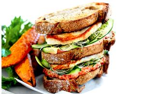 1 sandwich (18 oz) Grilled Chicken Club Sandwich