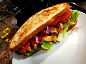 1 sandwich (192 g) Sliced Baked Chicken Sandwich