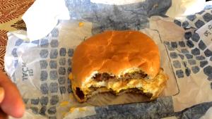 1 sandwich (213 g) Extreme Sausage Sandwich