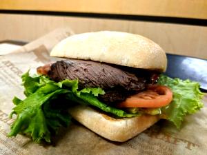 1 sandwich (248 g) Garlic Butter Steak Sandwich