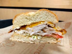 1 sandwich (275 g) Deep Fried Turkey BLT