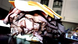 1 sandwich (281 g) Large Roast Beef Sandwich