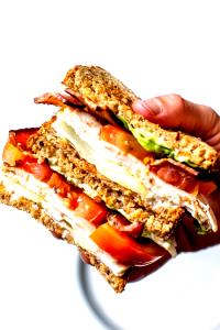 1 sandwich (290 g) Turkey Bacon Club Toasted Sub