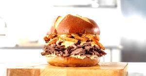 1 sandwich (335 g) Beer Cheese 