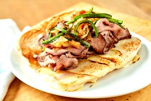1 sandwich (340 g) Jalapeno Roast Beef & Cheddar Pita
