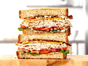 1 sandwich (344 g) Roast Turkey Ranch & Bacon Sandwich
