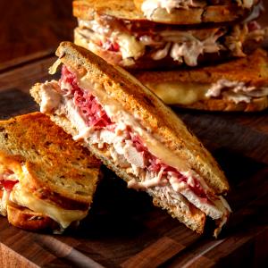 1 sandwich (356 g) Turkey Reuben Panini Sandwich