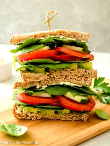 1 sandwich (371 g) Chicken Club Wrapini