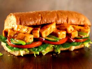 1 sandwich (373 g) 6" Double Sweet Onion Chicken Teriyaki