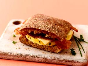 1 sandwich (7.5 oz) Signature Farmhouse Omelet