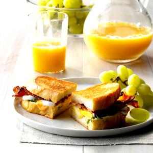 1 Sandwich Bacon and Egg Sandwich