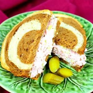 1 Sandwich Bologna Sandwich with Spread