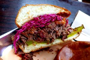 1 sandwich Bronx Barbecue (Half)