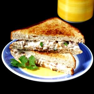 1 sandwich Chicken & Pesto (Medium)